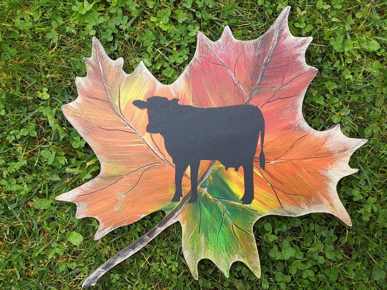 Fall Cow leaf